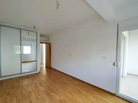 Sale, two bedroom apartment, 87m², Baošići, Herceg Novi - image 2