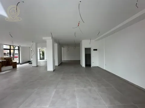 Izdavanje, stan, 155m², Vrnjačka Banja, Srbija - image 5