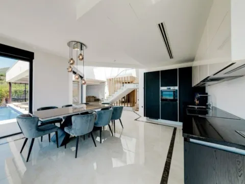 Sale, house, 490m², Mažina, Tivat - image 9