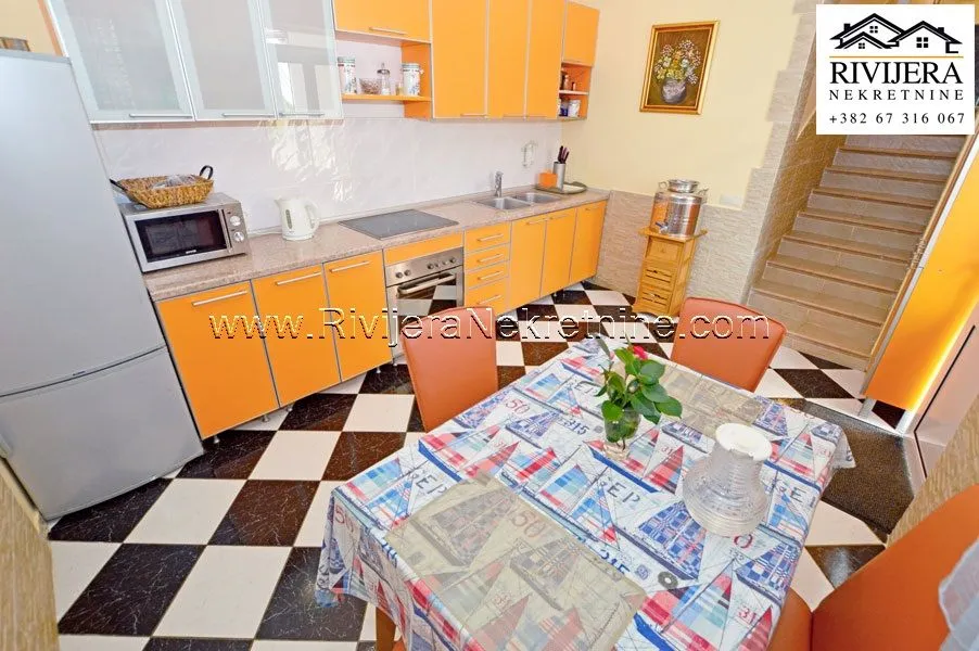 Prodaja, kuća, 114m², Zelenika, Herceg Novi