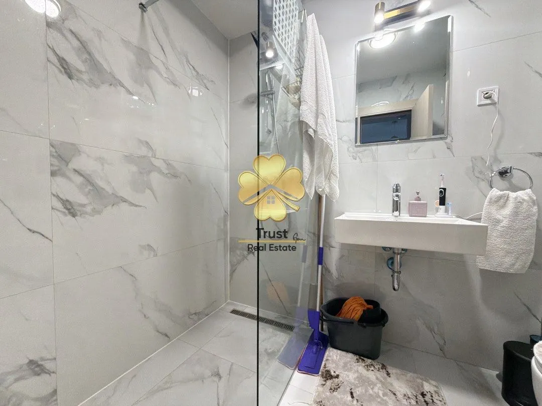 Izdavanje, dvosoban stan, 70m², Stara Varoš, Podgorica