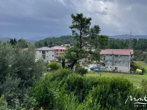 Sale, land lot, 1219m², Tivat, Crna Gora - image 1