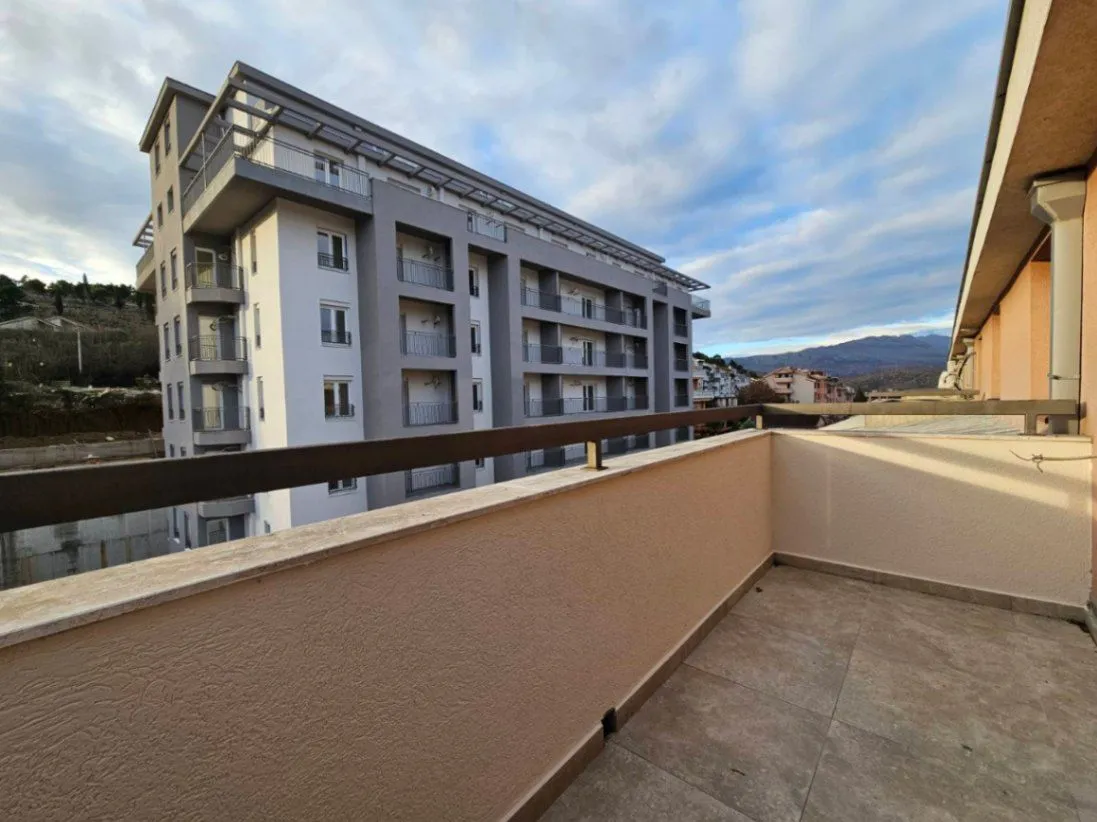 Prodaja, trosoban stan, 112m², Momišići, Podgorica