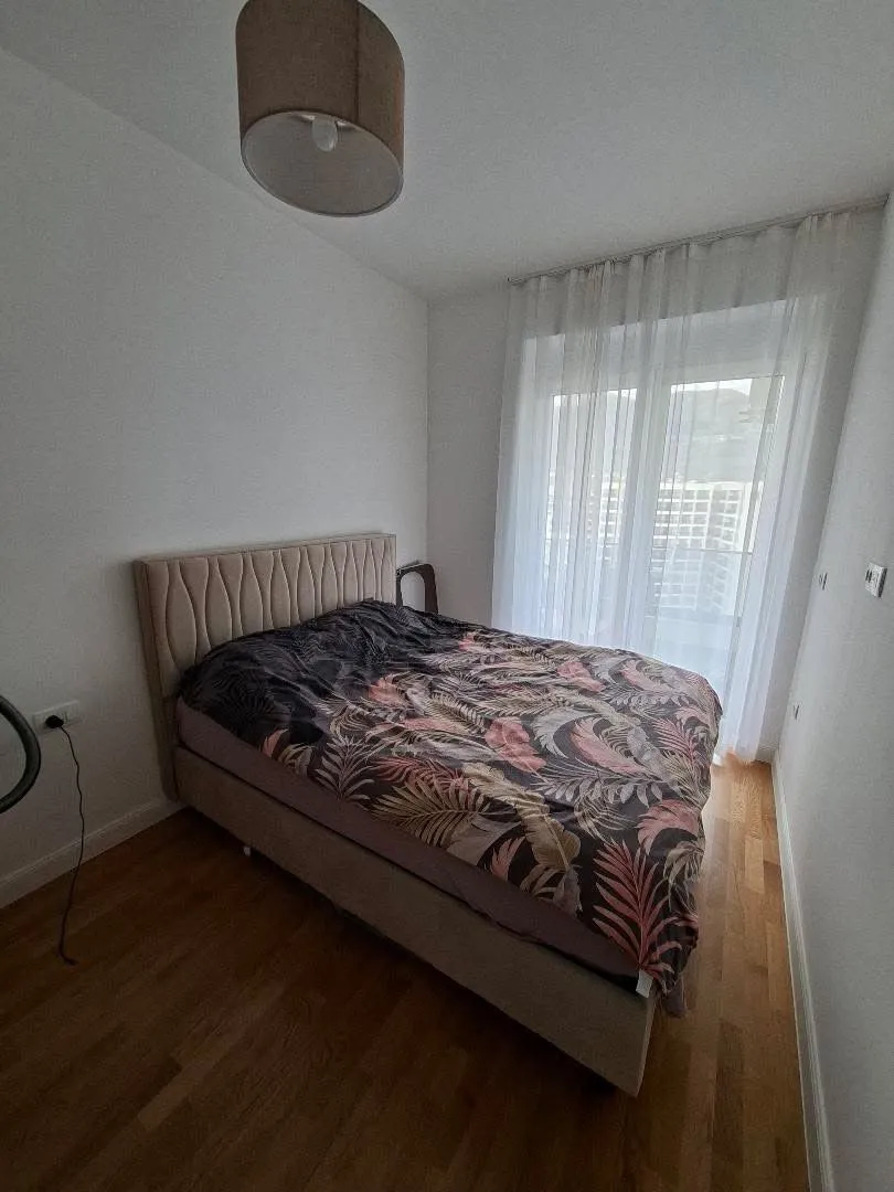 Prodaja, jednosoban stan, 48m², Centar, Bar