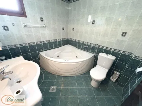 Prodaja, kuća, 270m², Zvezdara Sve Podlokacije, Beograd - image 10