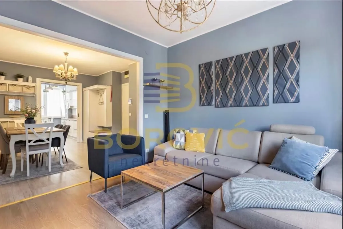 Sale, three bedroom apartment, 77m², Stari Grad, Beograd