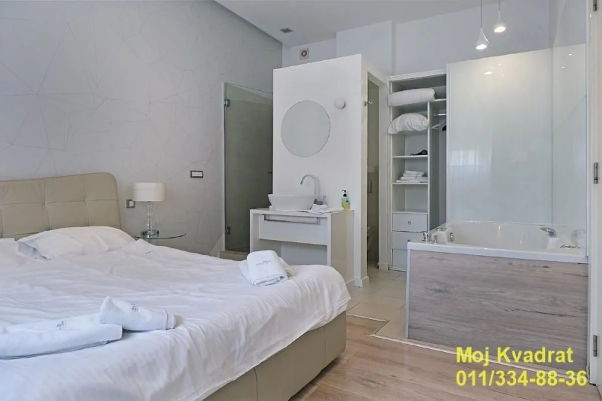 Sale, office space, 171m², Savski Venac, Beograd