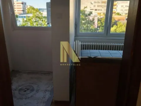 Izdavanje, dvosoban stan, 40m², Bulevar Oslobodjenja, Novi Sad Sve Podlokacije - image 11