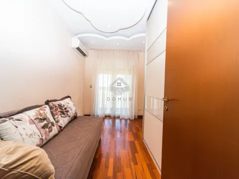 Izdavanje, dvosoban stan, 70m², City Kvart, Podgorica - image 8