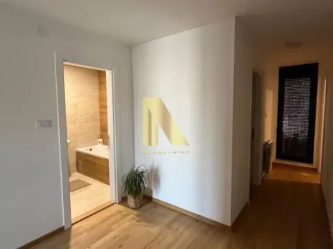 Izdavanje, trosoban stan, 71m², Socijalno, Novi Sad Sve Podlokacije - image 8