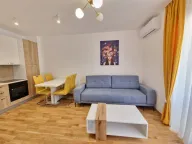 Izdavanje, jednosoban stan, 48m², Bečići, Budva - image 2