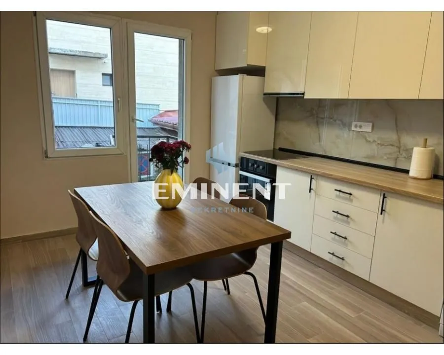 Rent, three bedroom apartment, 85m², Lekino Brdo, Voždovac Sve Podlokacije