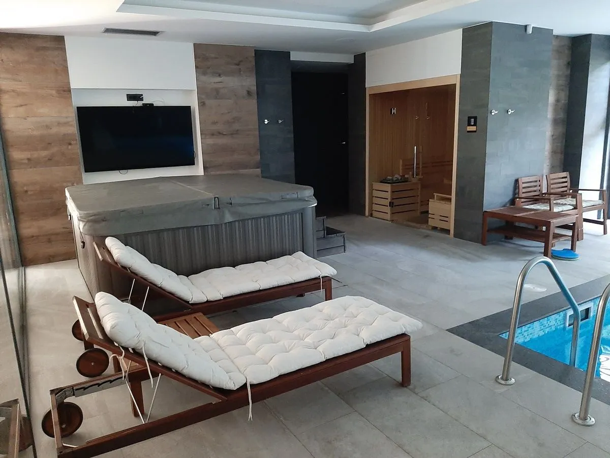 Prodaja, trosoban stan, 90m², Dedinje Sve Podlokacije, Beograd