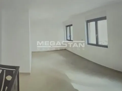 Prodaja, poslovni prostor, 47m², Crveni Krst, Beograd