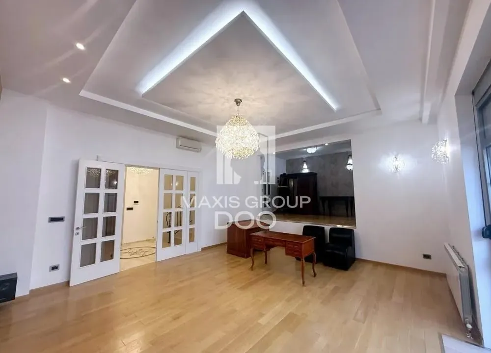 Rent, house, 303m², Košutnjak, Beograd