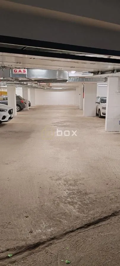 Rent, parking/garage, 10m², Medijana, Niš