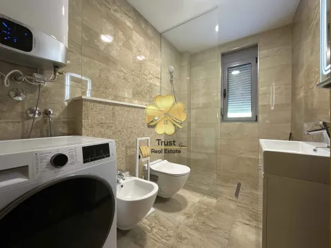 Izdavanje, trosoban stan, 110m², Gorica C, Podgorica - image 14