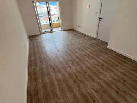 Rent, two bedroom apartment, 60m², Šušanj, Bar - image 3