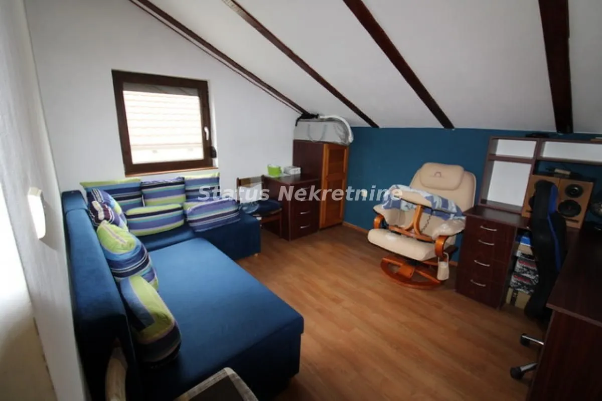 Prodaja, kuća, 230m², Adice, Novi Sad Sve Podlokacije