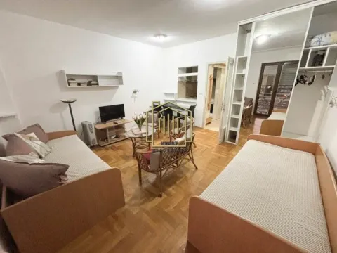 Izdavanje, stan, 30m², Preko Morače, Podgorica - image 1