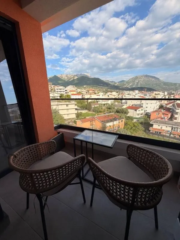 Izdavanje, jednosoban stan, 45m², Šušanj, Bar