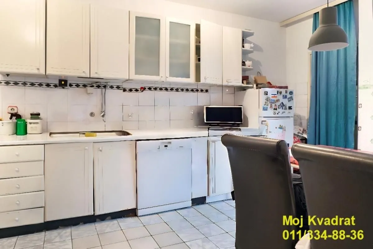 Sale, four bedroom apartment, 137m², Savski Venac, Beograd