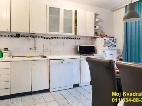 Sale, four bedroom apartment, 137m², Savski Venac, Beograd - image 6