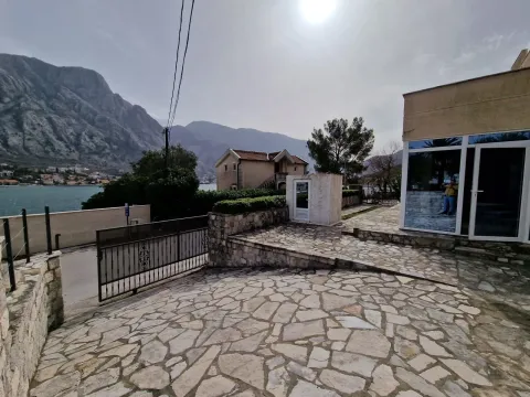 Prodaja, dvosoban stan, 76m², Prčanj, Kotor - image 5