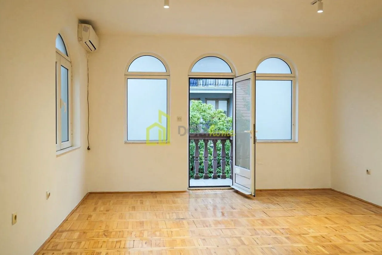 Rent, office space, 140m², Centar, Podgorica