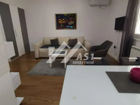 Izdavanje, stan, 26m², Sajam, Novi Sad Sve Podlokacije - image 3