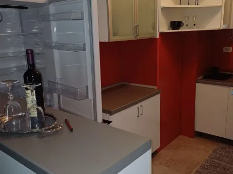 Rent, two bedroom apartment, 80m², Bonići, Tivat - image 2