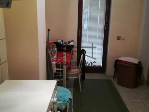 Prodaja, kuća, 250m², Novi Sad Sve Podlokacije, Novi Sad - image 12