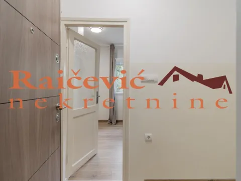 Izdavanje, jednosoban stan, 18m², Čukarica, Beograd - image 10