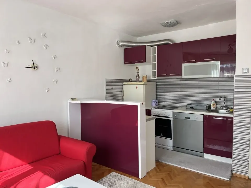 Rent, two bedroom apartment, 43m², Podgorica, Crna Gora