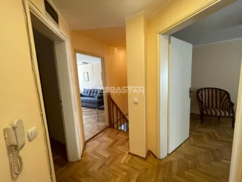 Izdavanje, četvorosoban stan, 93m², Vračar Hram, Vračar Sve Podlokacije - image 12
