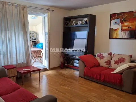 Sale, two bedroom apartment, 74m², Novi Beograd Blok 28, Novi Beograd Sve Podlokacije