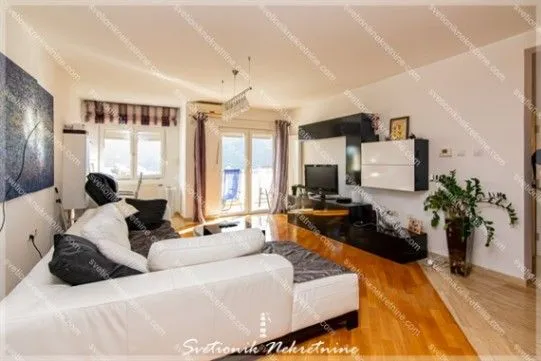 Prodaja, dvosoban stan, 85m², Igalo, Herceg Novi