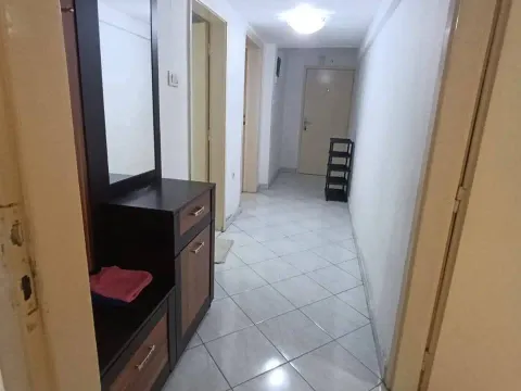 Prodaja, dvosoban stan, 68m², Centar, Podgorica - image 1