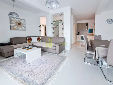 Prodaja, kuća, 190m², Bar, Crna Gora - image 12