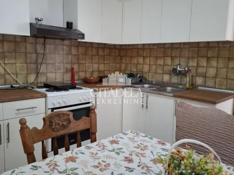 Izdavanje, trosoban stan, 80m², Voždovac Sve Podlokacije, Beograd - image 8