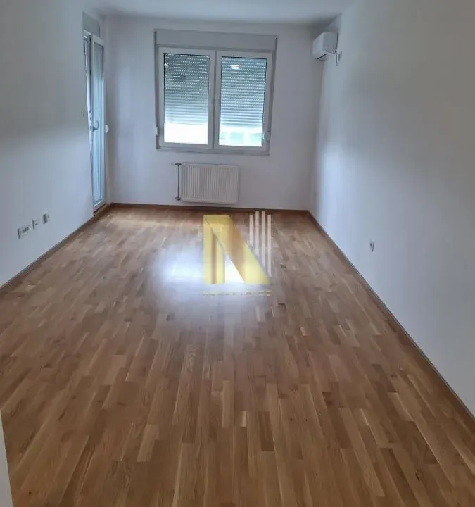 Izdavanje, jednosoban stan, 44m², Avijatičarsko naselje, Novi Sad Sve Podlokacije