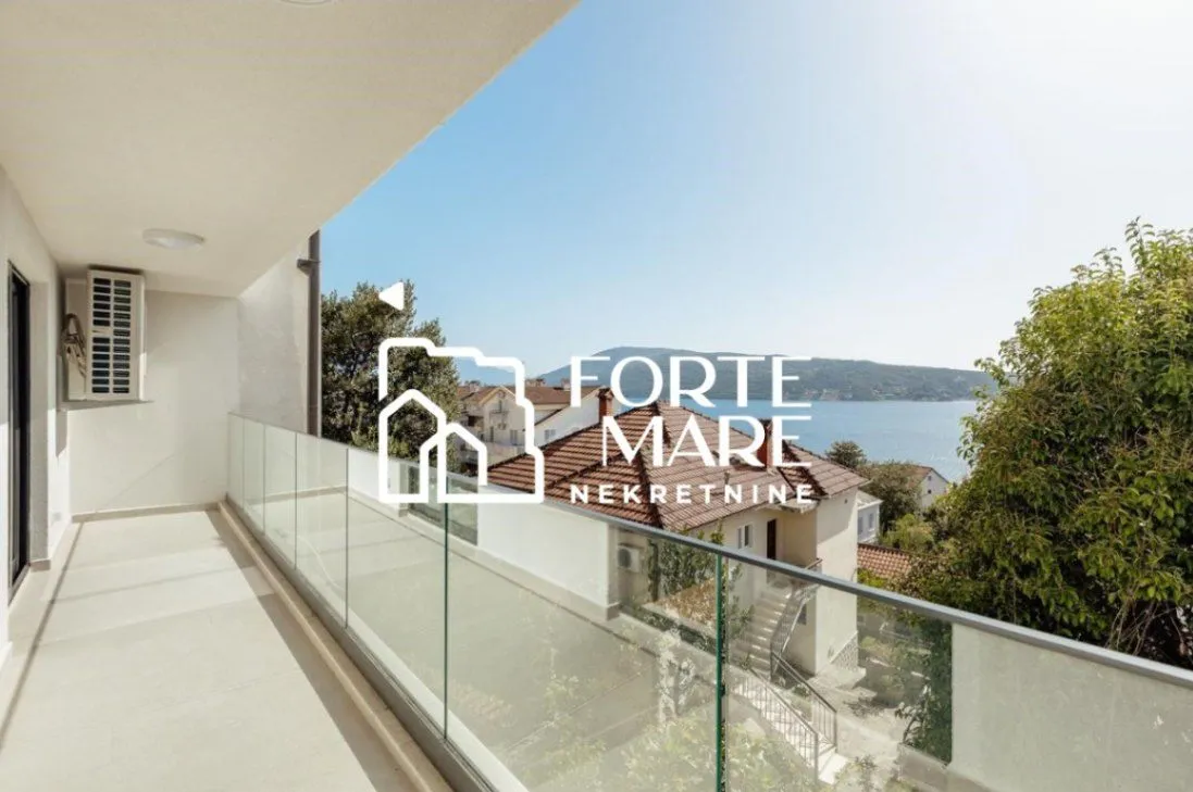 Prodaja, trosoban stan, 152m², Savina, Herceg Novi