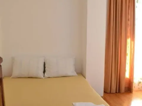 Rent, studio apartment, 30m², Petrovac, Budva - image 3