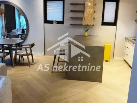 Rent, three bedroom apartment, 145m², Neimar, Vračar Sve Podlokacije - image 2