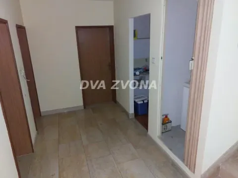 Sale, house, 400m², Sremska Kamenica, Petrovaradin - image 12