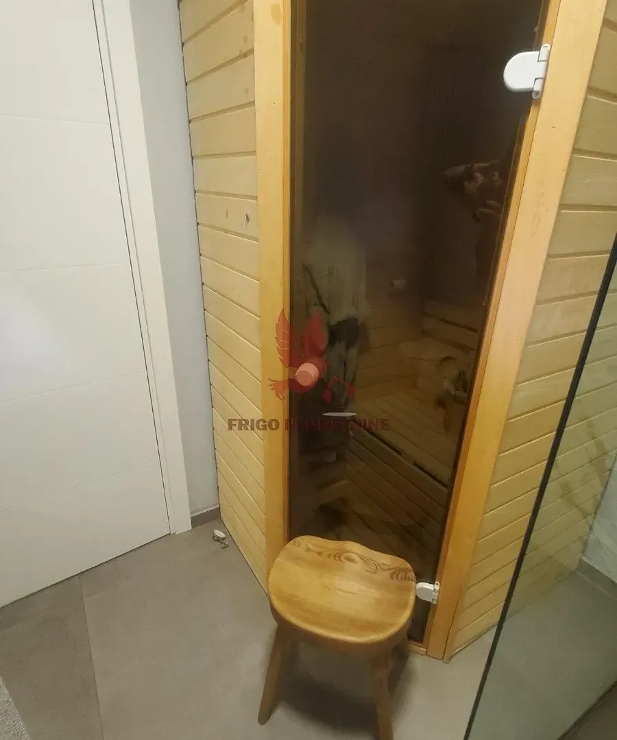 Sale, house, 234m², Granice, Mladenovac