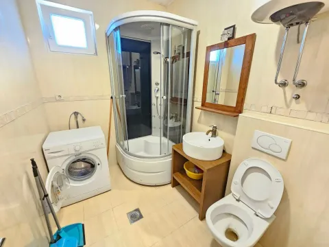 Izdavanje, jednosoban stan, 69m², Budva, Crna Gora - image 10