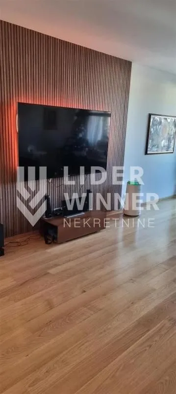Sale, three bedroom apartment, 95m², Novi Beograd Blok 63, Novi Beograd Sve Podlokacije