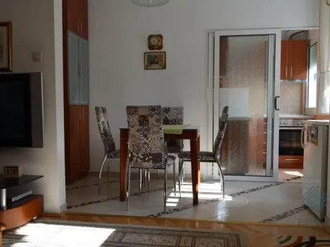 Prodaja, garsonjera, 32m², Centar, Tivat - image 5