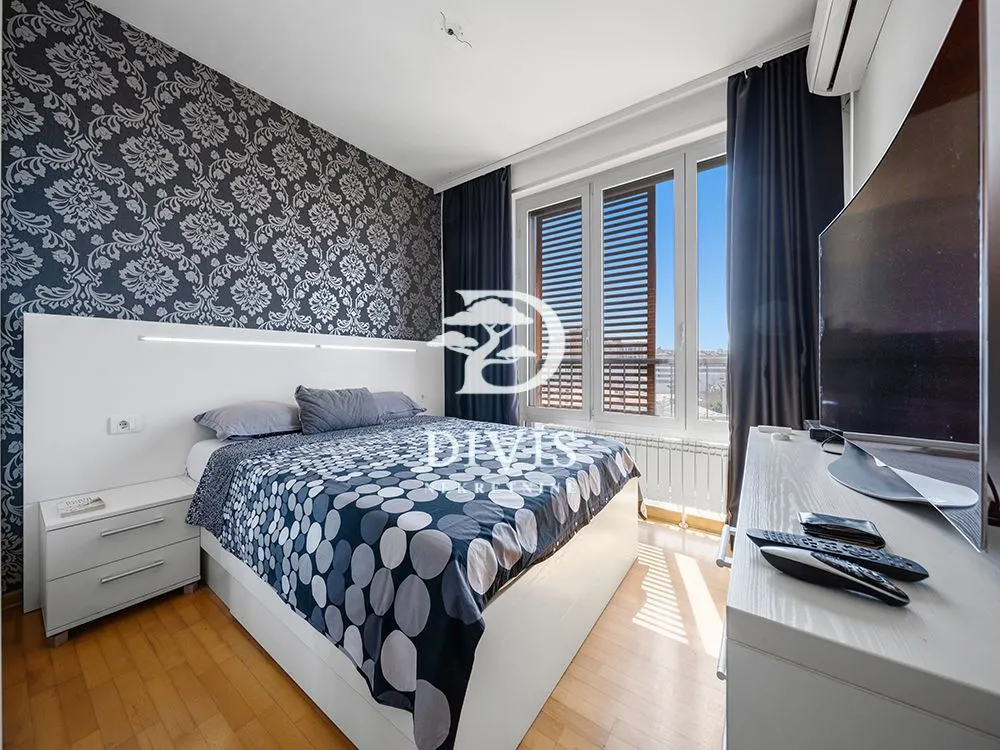 Prodaja, četvorosoban stan, 187m², Dorćol Sve Podlokacije, Beograd